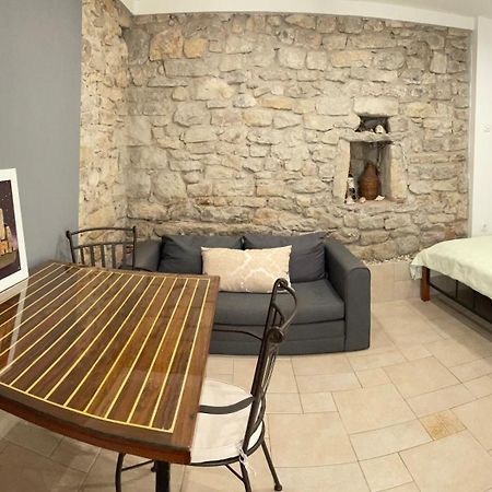 Apartman Pundinica Каштела Экстерьер фото